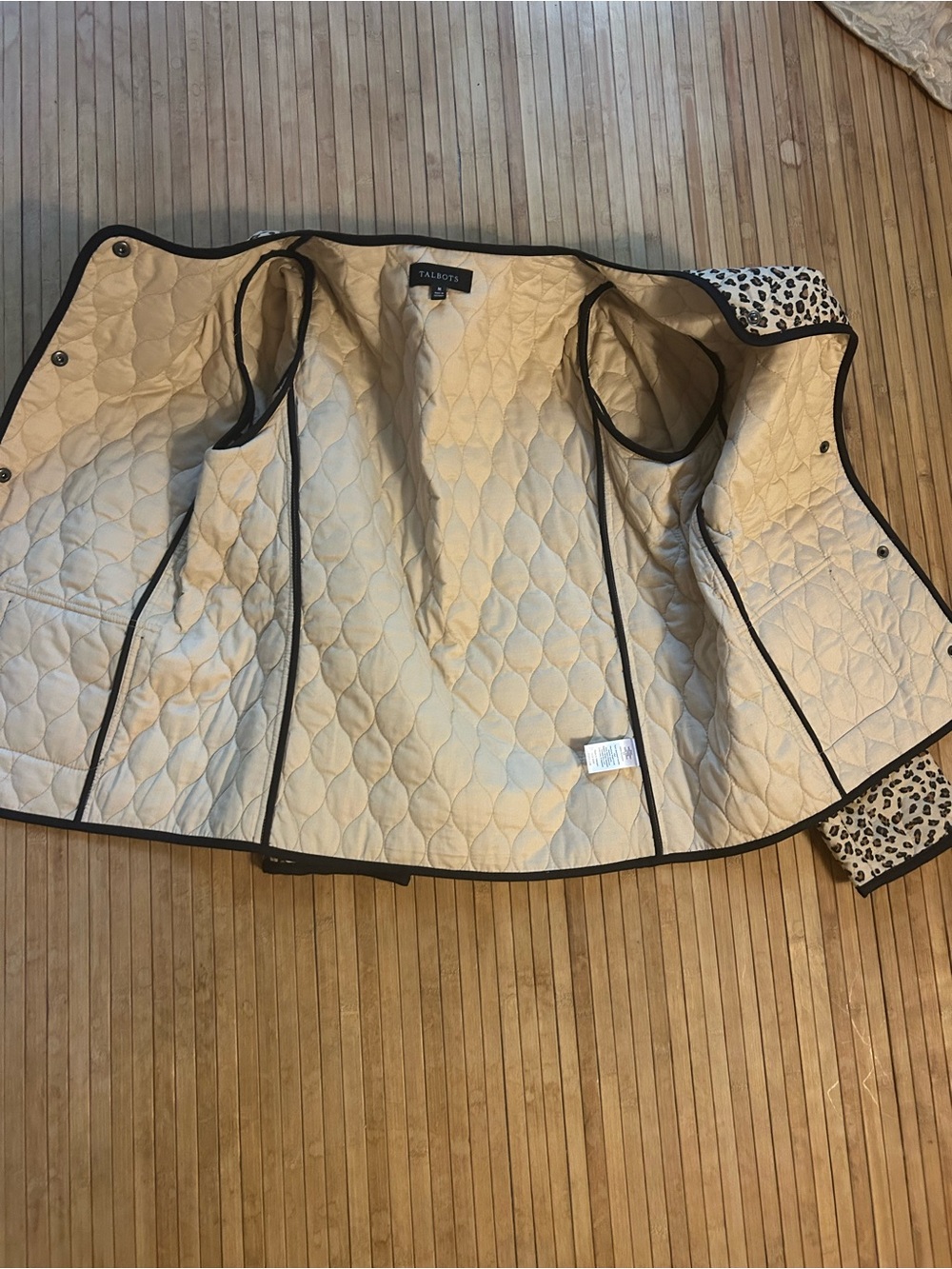 Talbots Women's Sz M Cottagecore Grabdmacore Quilted Cheetah Print Coat Jacket - Picture 15 of 16